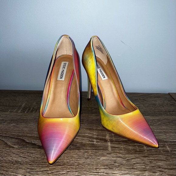 Steve Madden Heels - Picture 4 of 6